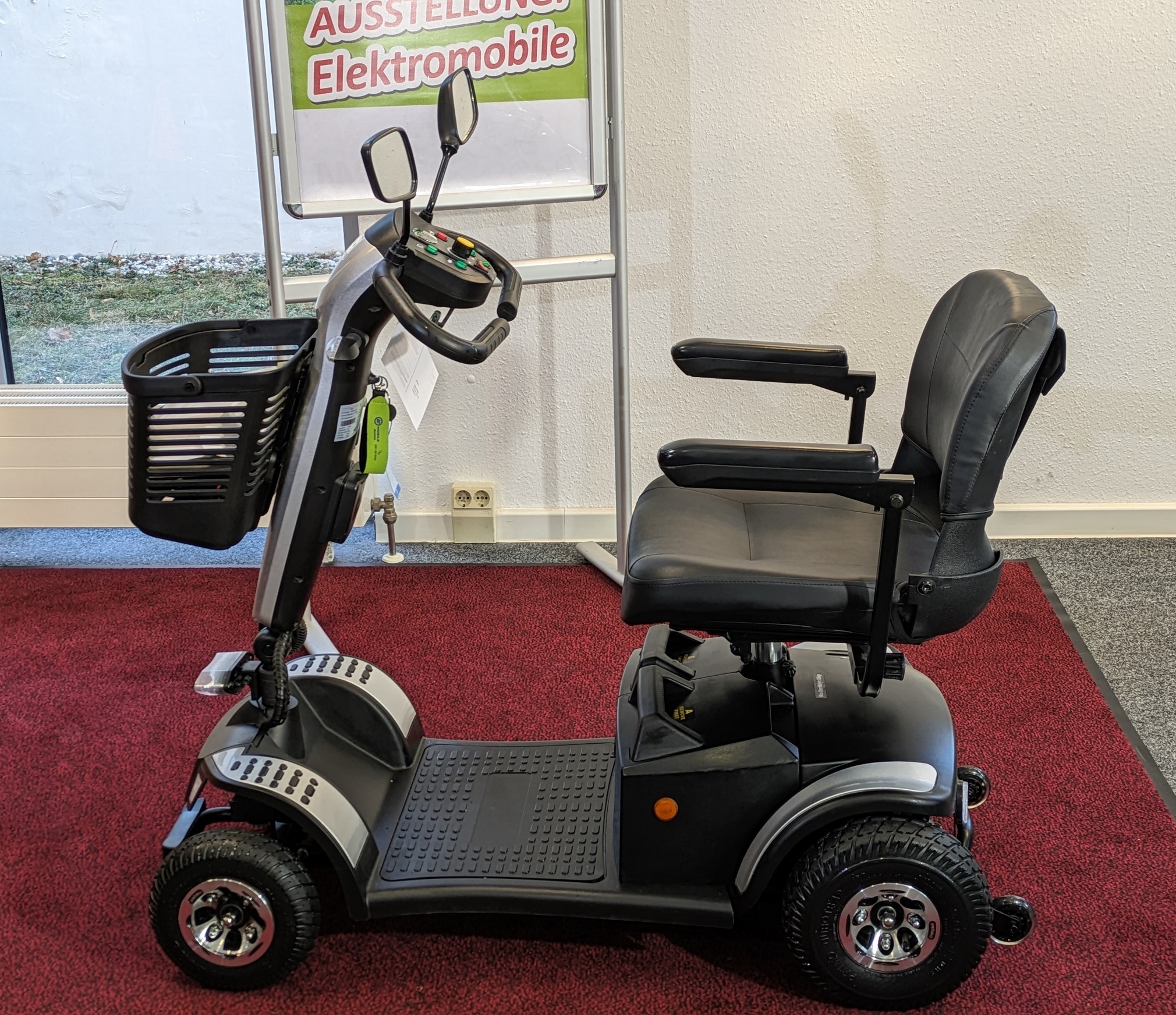 6 km/h - Gebrauchtmobil